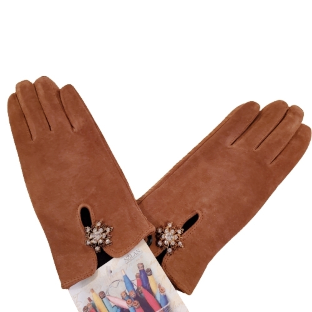 Nolan Camel Colored Gloves with Jeweled Accent NWT - Picture 4 of 8